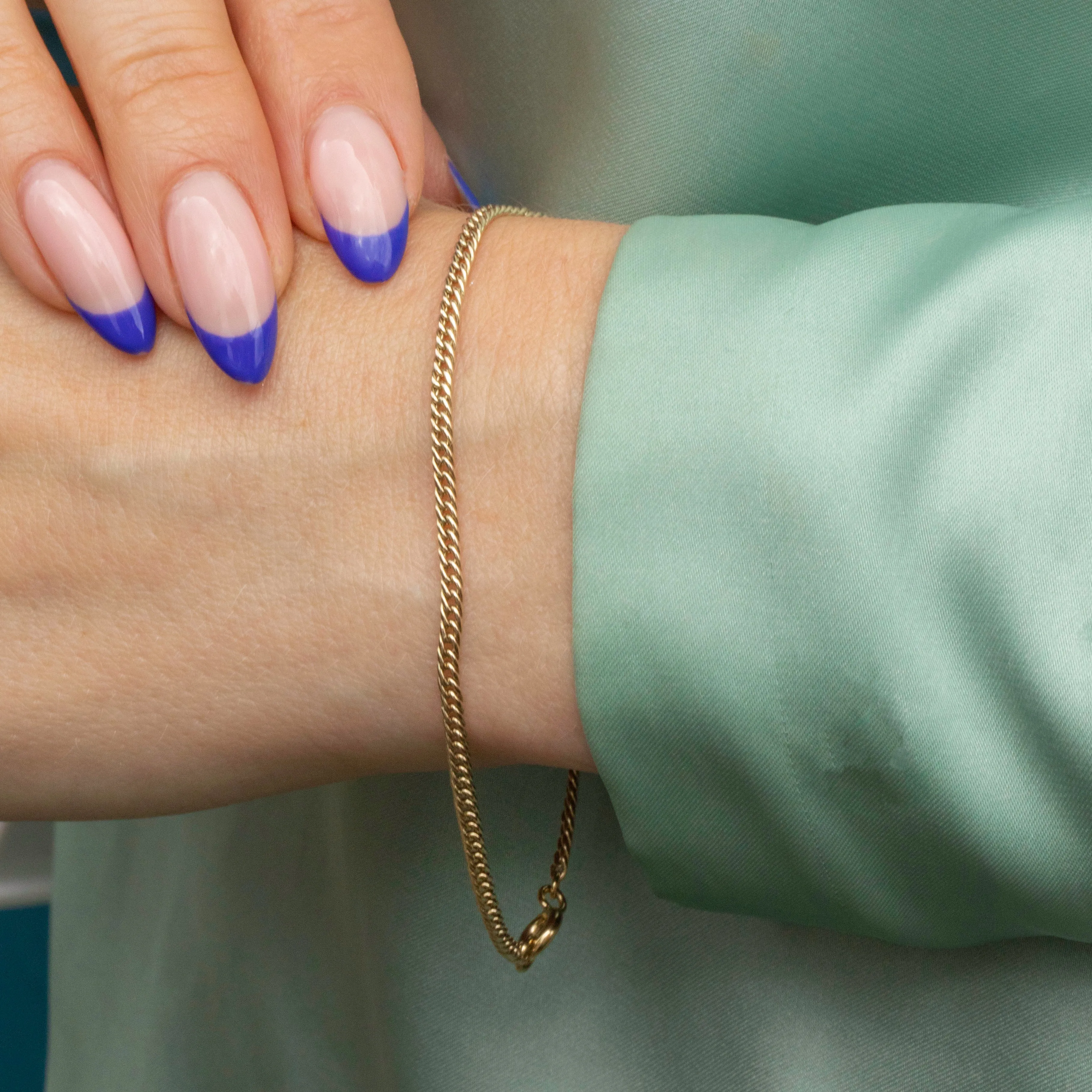 7" Antique 9ct Gold Curb Link Bracelet