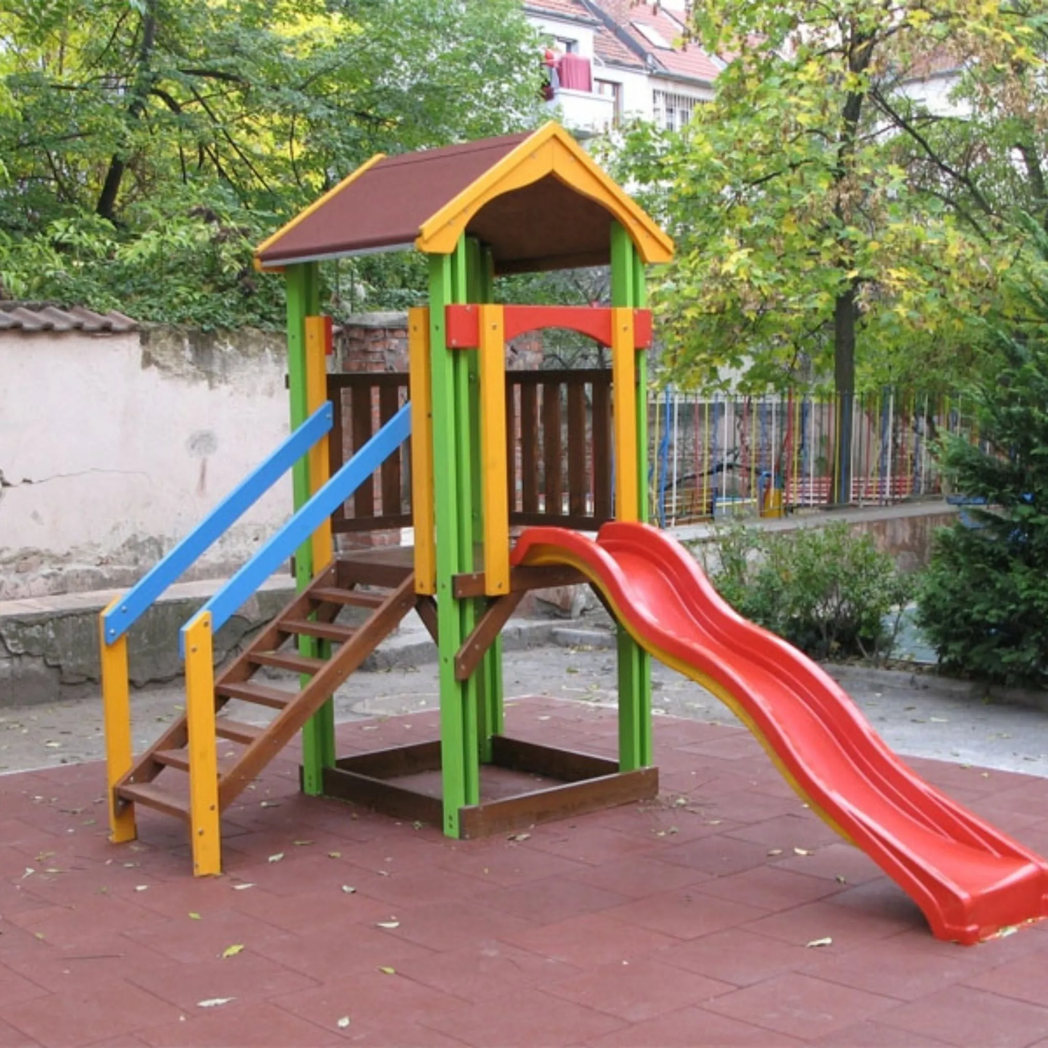Cannons UK 50cm x 50cm x 40mm Rubber Playground Tiles (bulk discounts available)