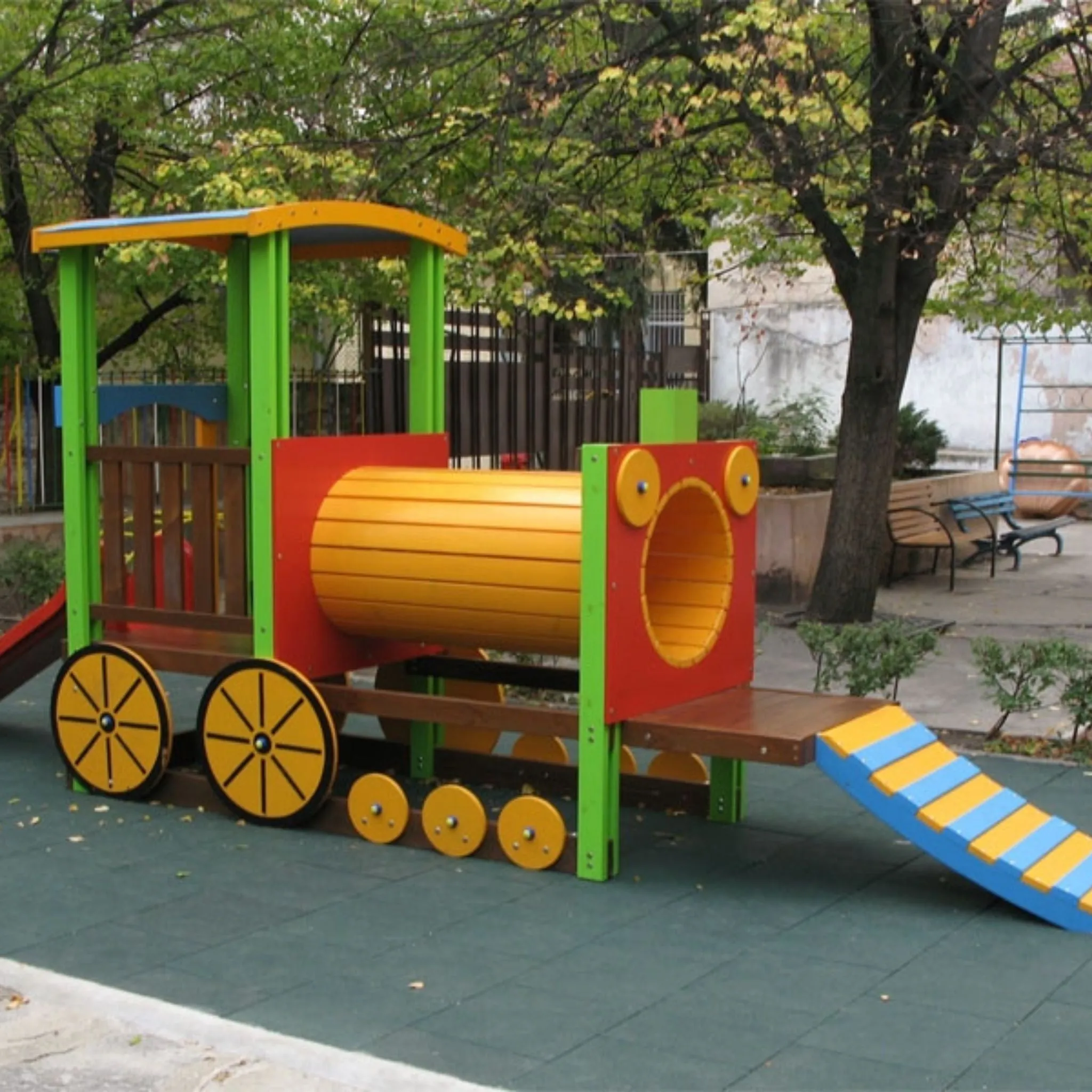Cannons UK 50cm x 50cm x 40mm Rubber Playground Tiles (bulk discounts available)