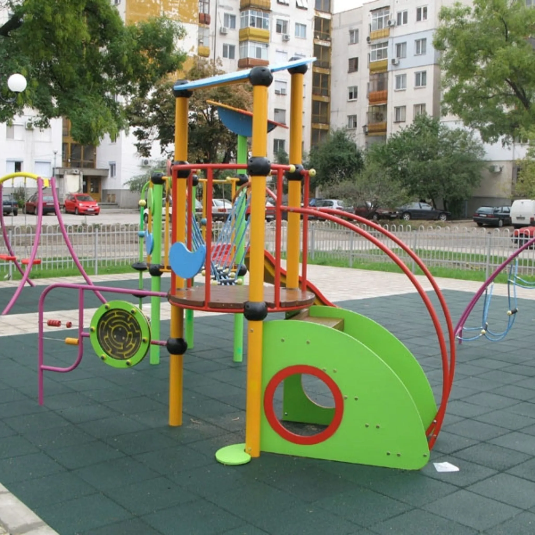 Cannons UK 50cm x 50cm x 40mm Rubber Playground Tiles (bulk discounts available)