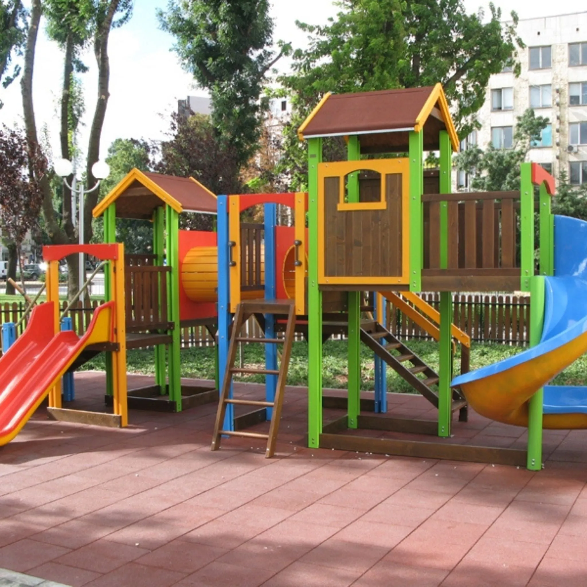 Cannons UK 50cm x 50cm x 40mm Rubber Playground Tiles (bulk discounts available)