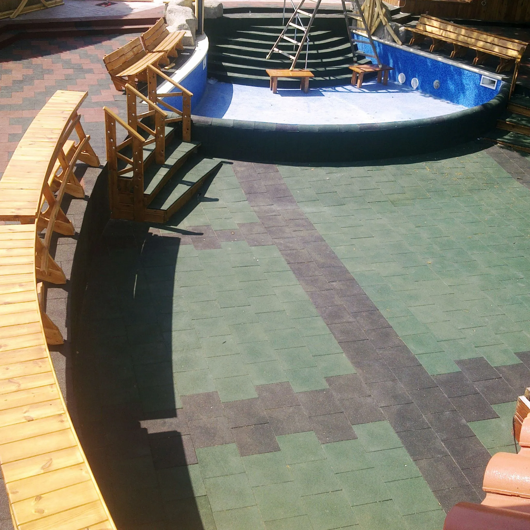 Cannons UK 50cm x 50cm x 40mm Rubber Playground Tiles (bulk discounts available)