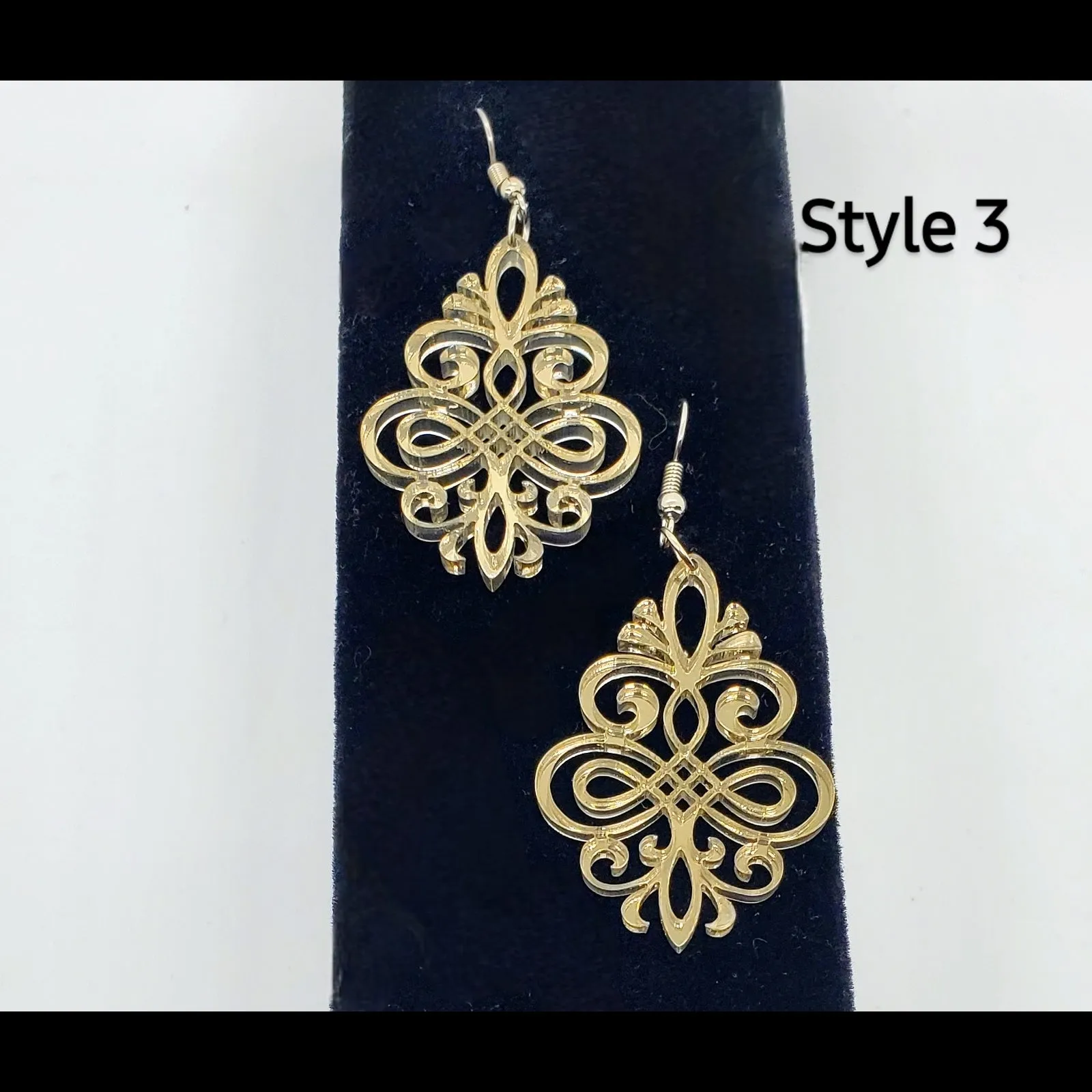 EXTRAVAGANZA-Acrylic Baroque style earrings