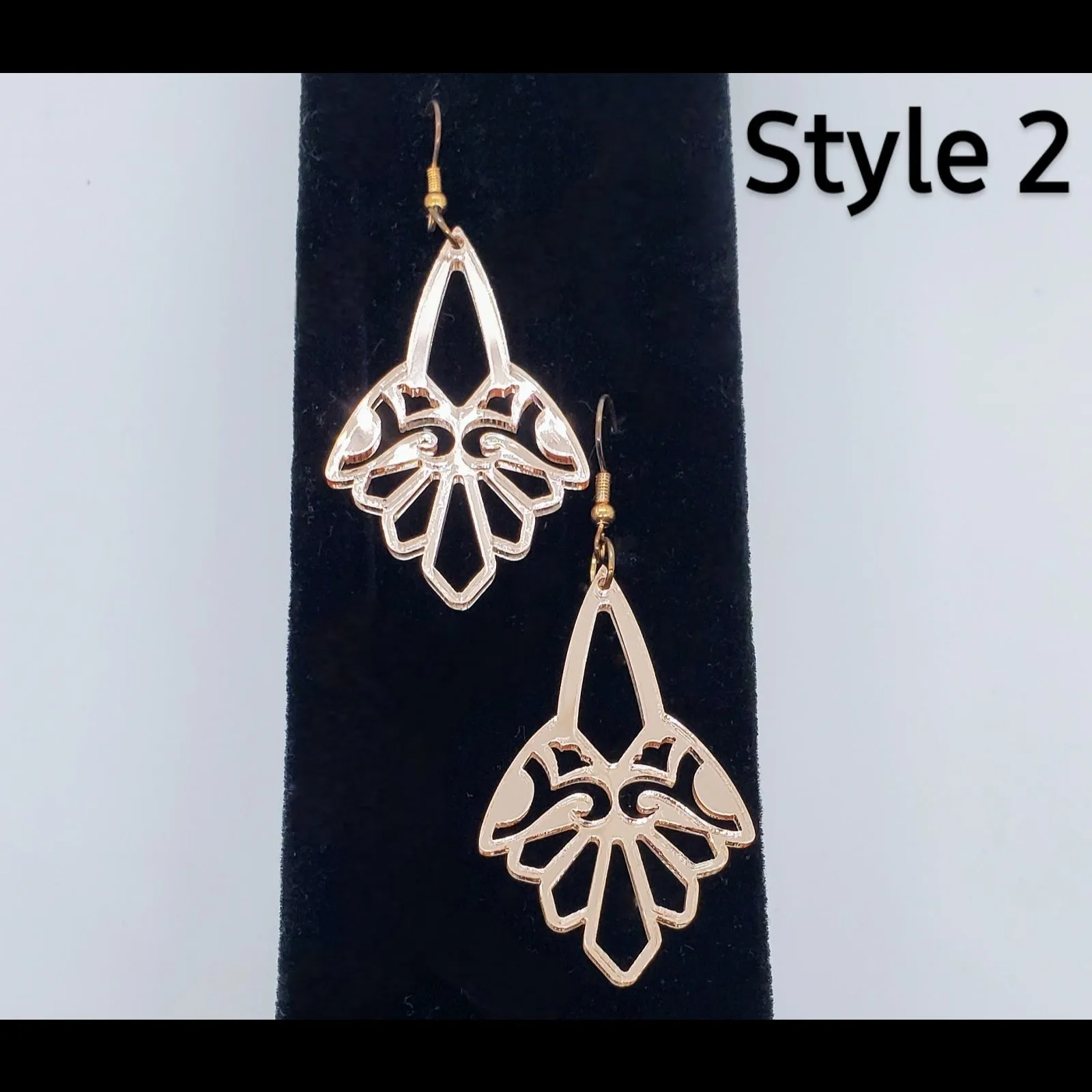 EXTRAVAGANZA-Acrylic Baroque style earrings