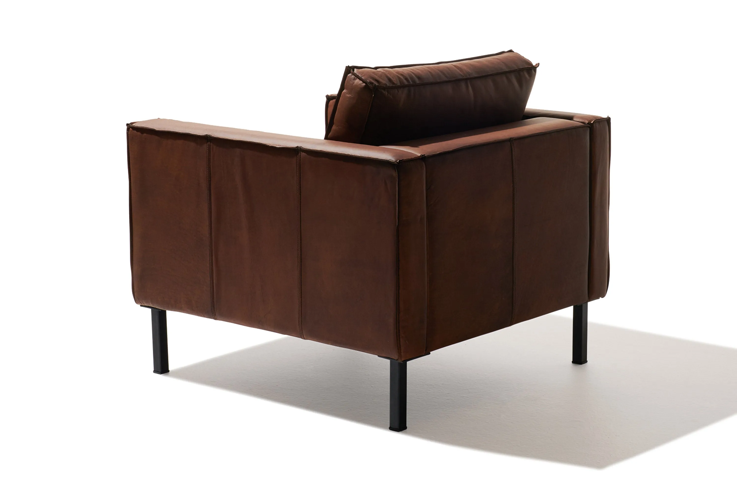 Finland Leather Lounge Chair