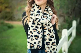 Leo Cream Scarf