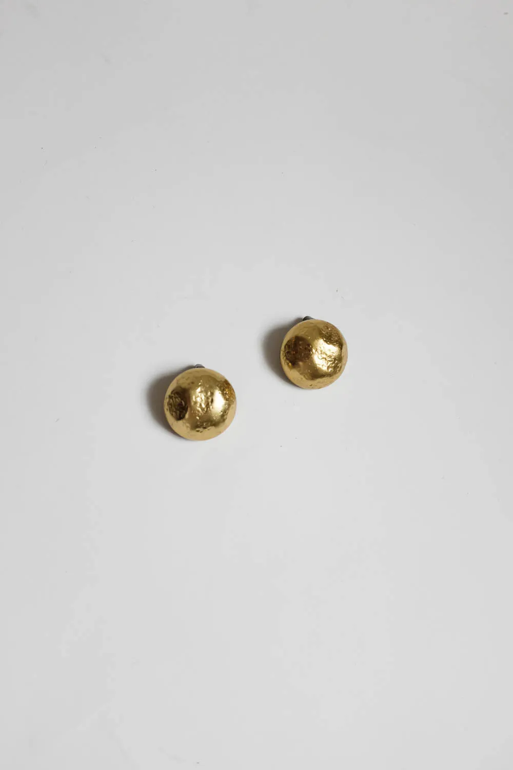 MOON VINTAGE 14K GOLD HAMMERED EARRINGS