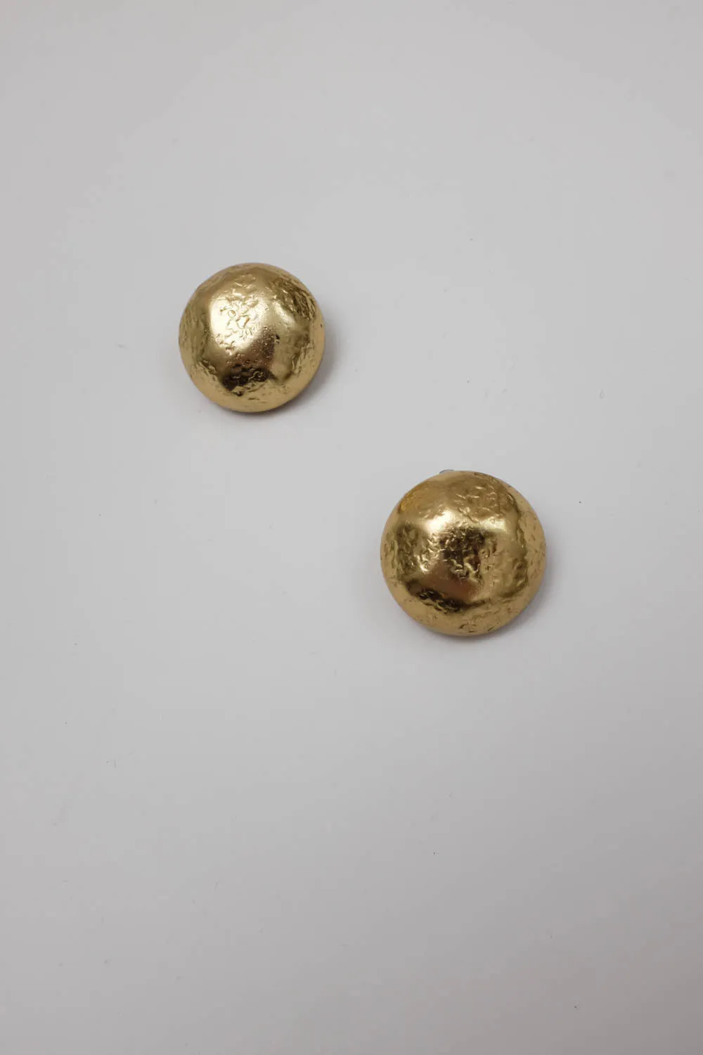 MOON VINTAGE 14K GOLD HAMMERED EARRINGS