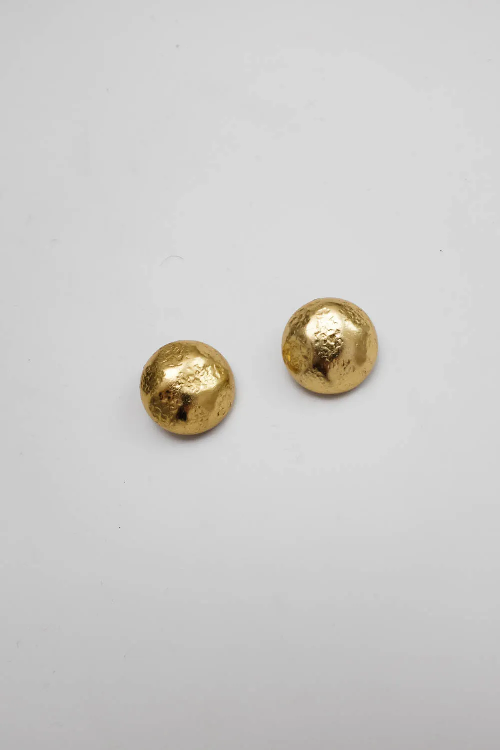 MOON VINTAGE 14K GOLD HAMMERED EARRINGS