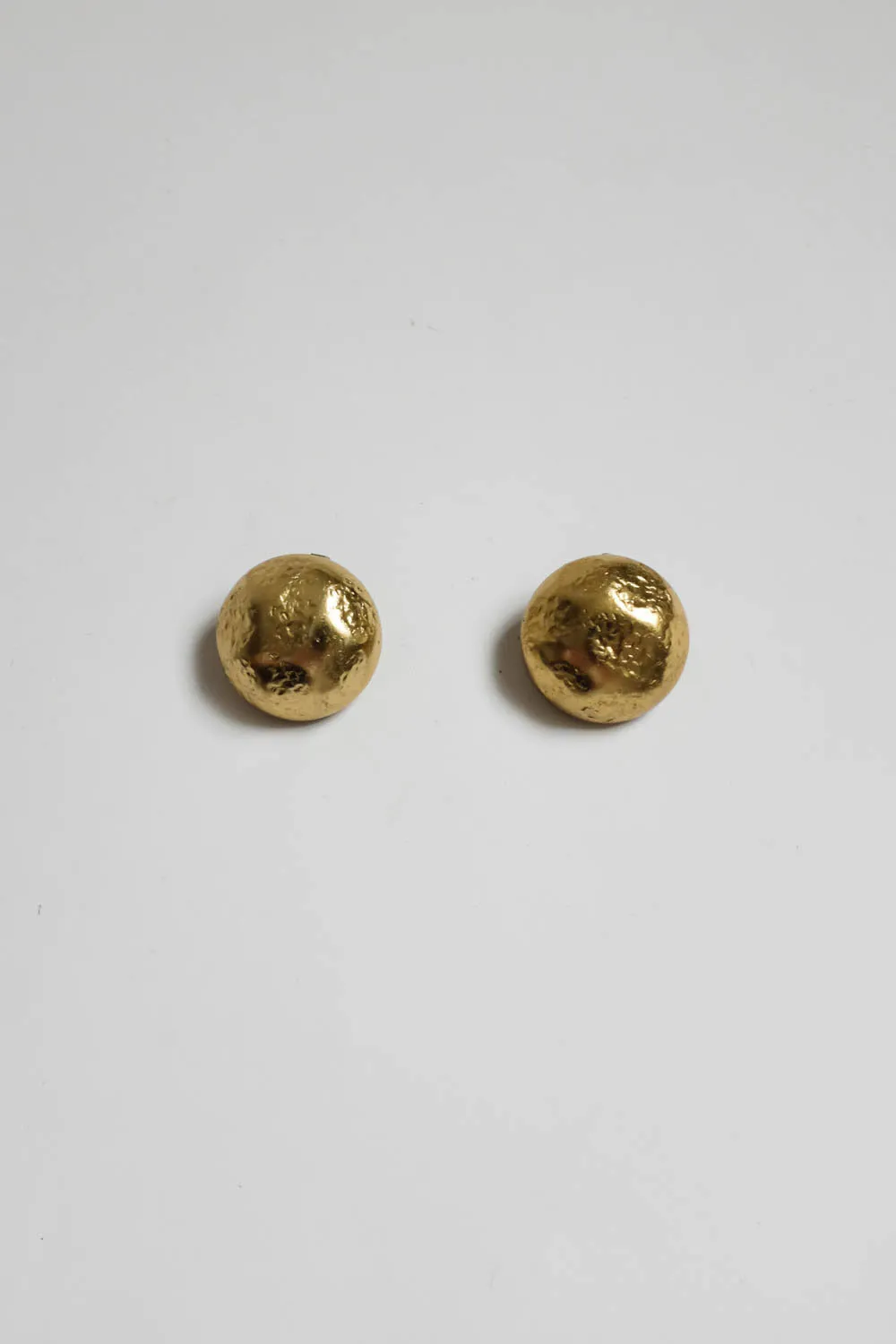 MOON VINTAGE 14K GOLD HAMMERED EARRINGS