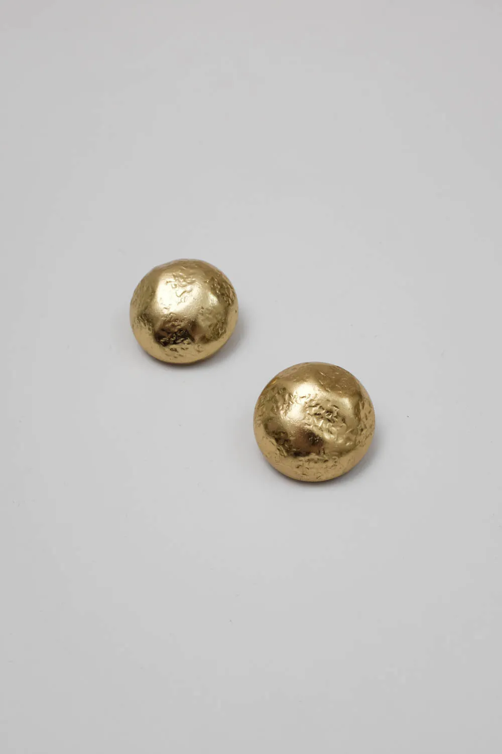 MOON VINTAGE 14K GOLD HAMMERED EARRINGS