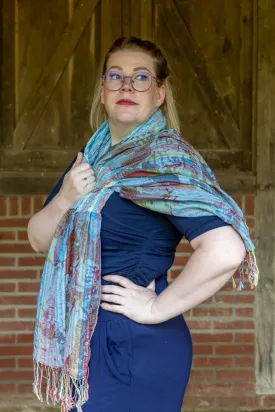 Rayana crinkle sjaal- handgemaakt en uniek- licht blauw
