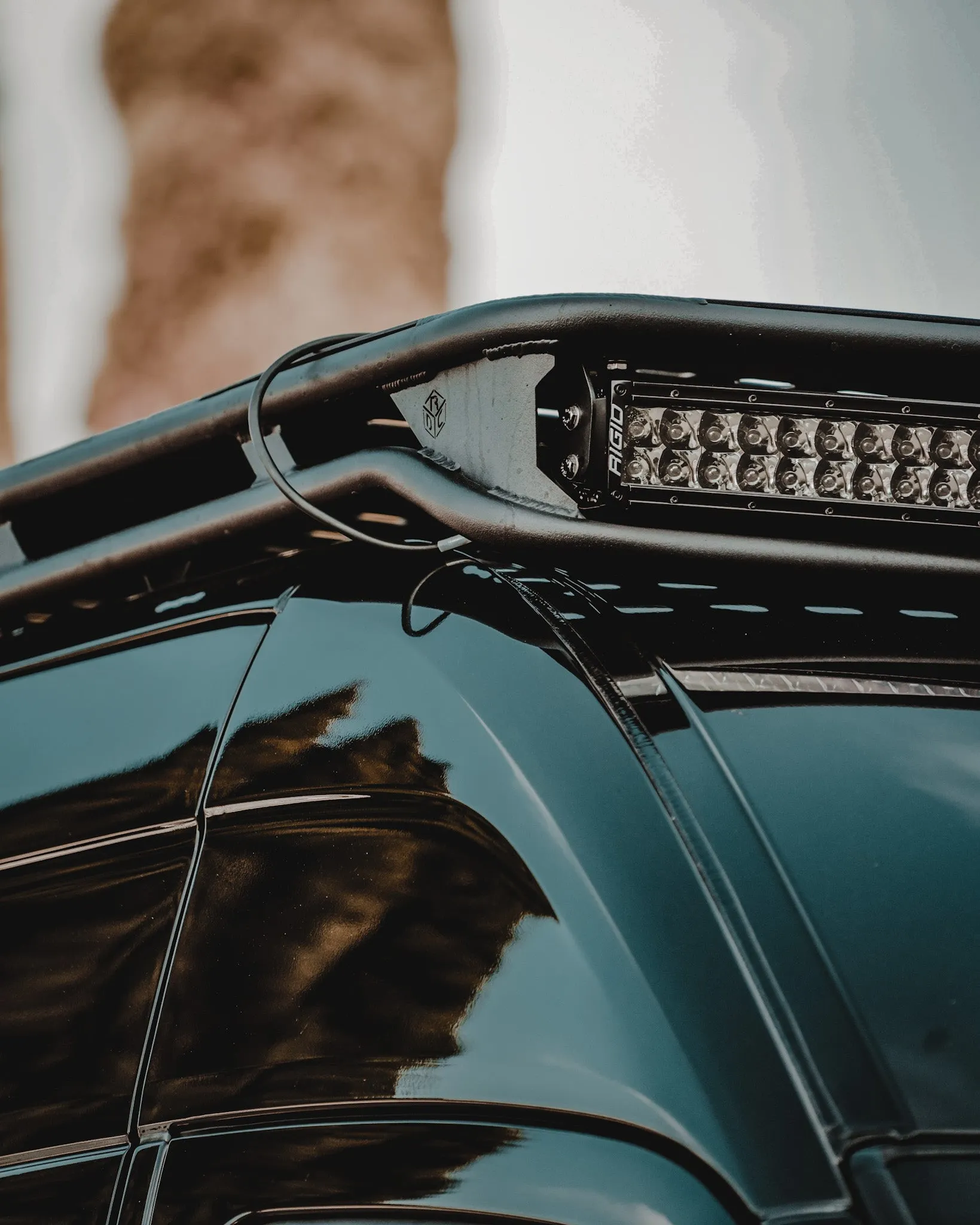 Rugged Designs Baja LP Roof Rack - Curved Light Bar