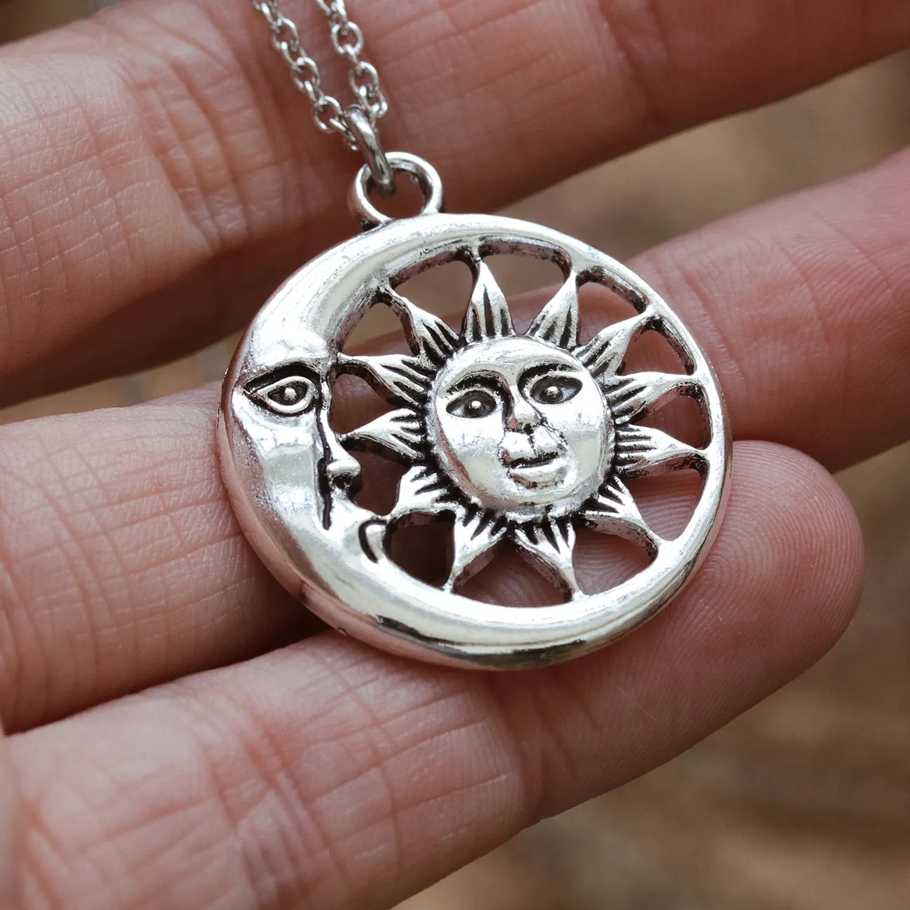Sans Soleil Necklace