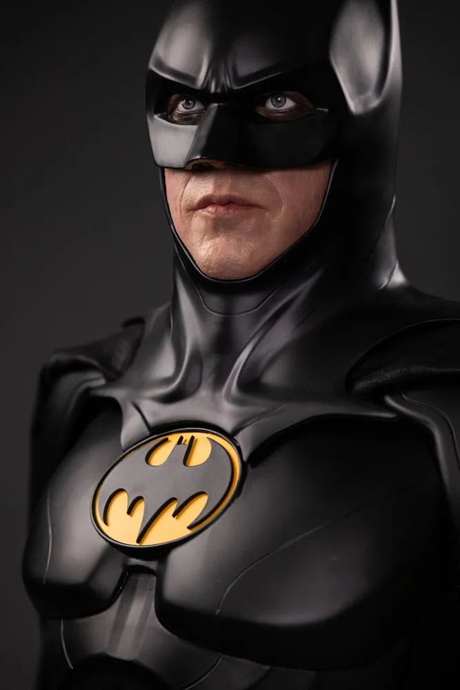 The Flash Life-Size Statue Batman Keaton 2 211 Cm