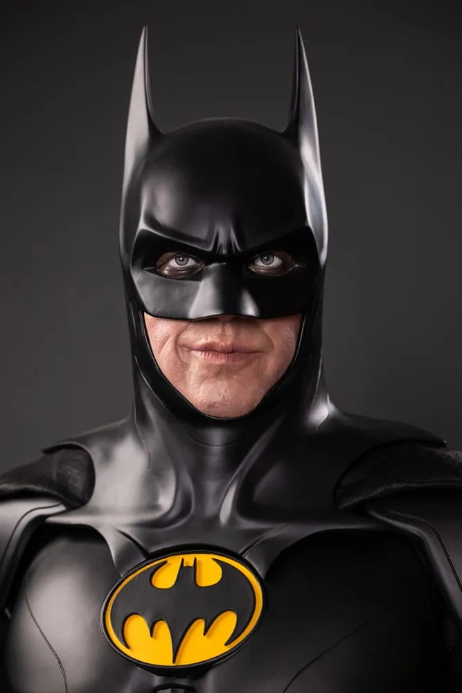 The Flash Life-Size Statue Batman Keaton 2 211 Cm