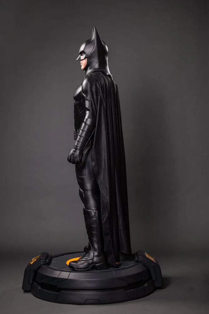 The Flash Life-Size Statue Batman Keaton 2 211 Cm