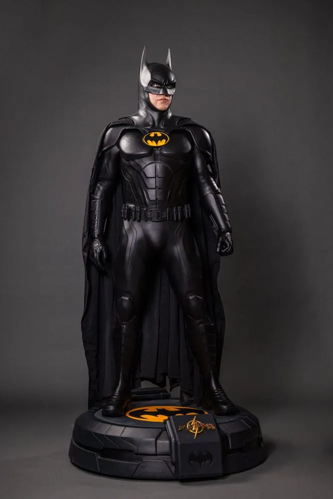 The Flash Life-Size Statue Batman Keaton 2 211 Cm
