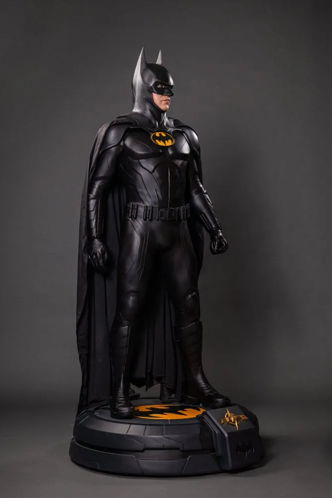 The Flash Life-Size Statue Batman Keaton 2 211 Cm