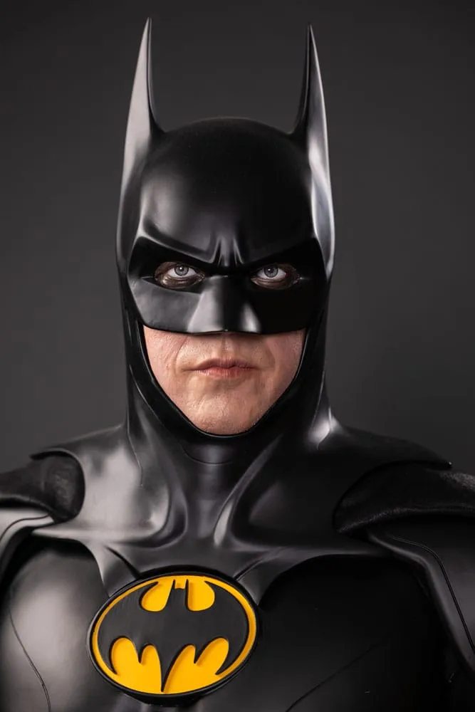 The Flash Life-Size Statue Batman Keaton 2 211 Cm
