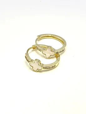 The Perfect Hoop Mother of Pearl Clover